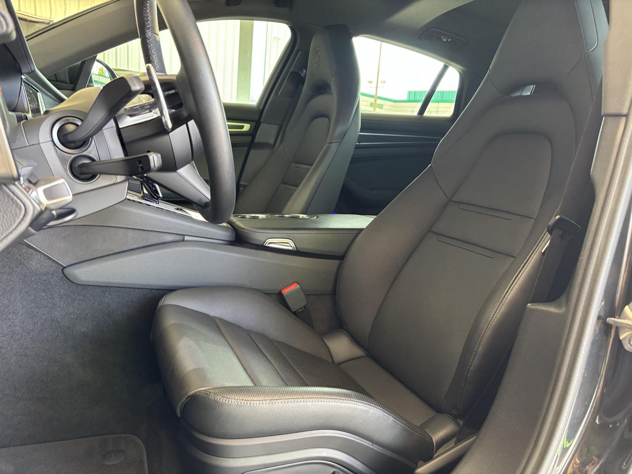 Porsche Panamera 4 Platinum Edition AWD 2023