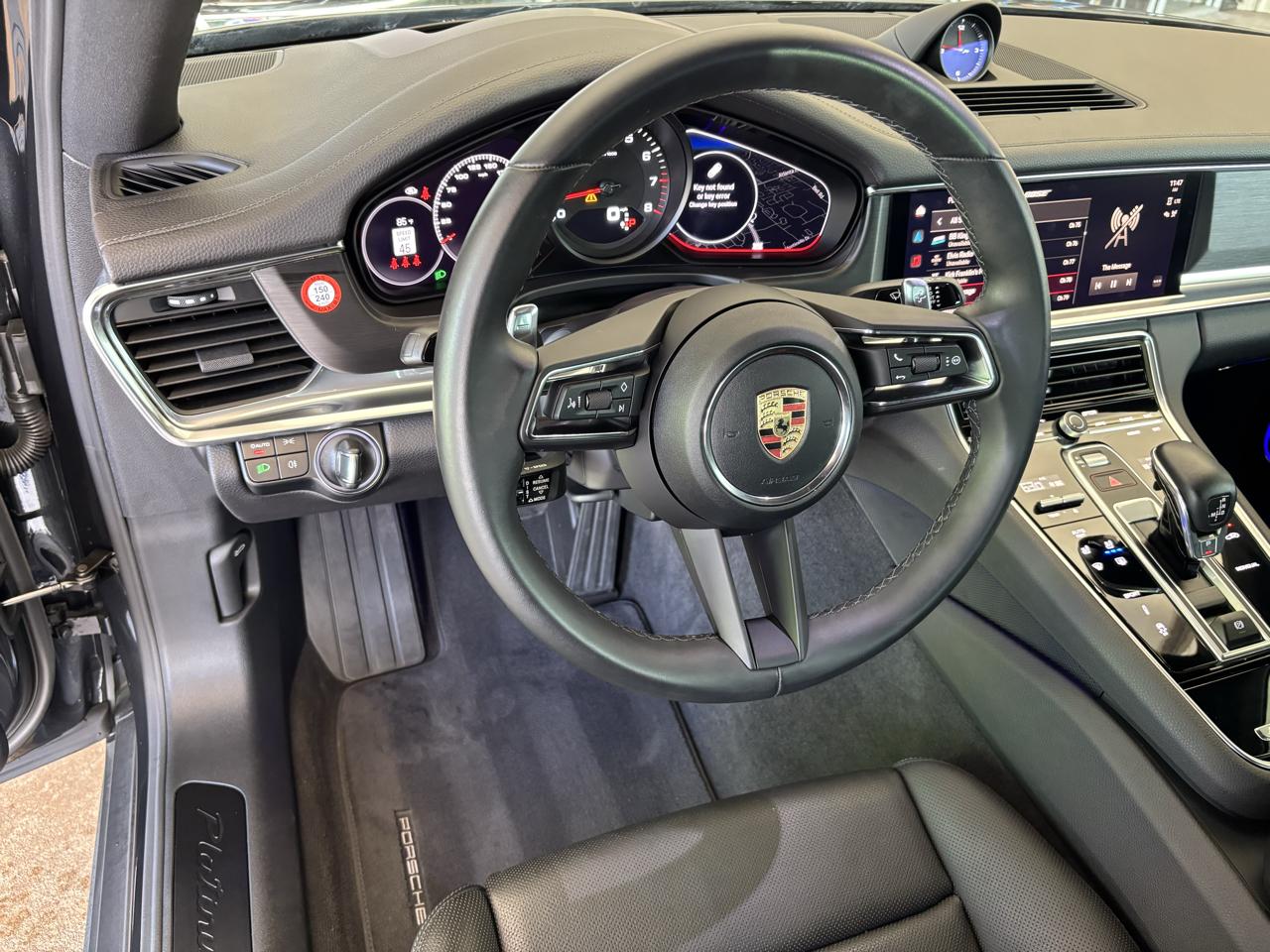 Porsche Panamera 4 Platinum Edition AWD 2023