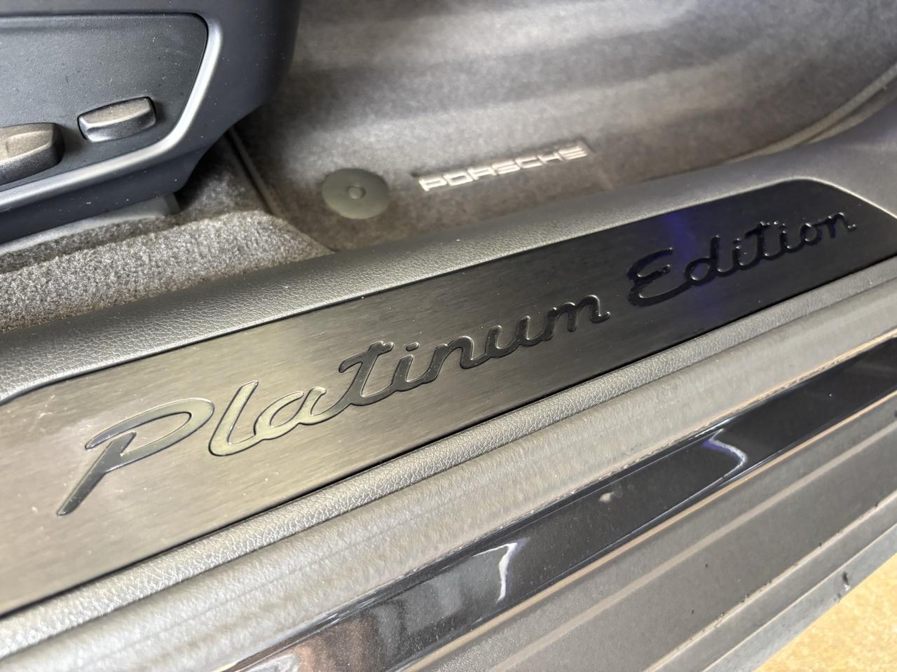 Porsche Panamera 4 Platinum Edition AWD 2023