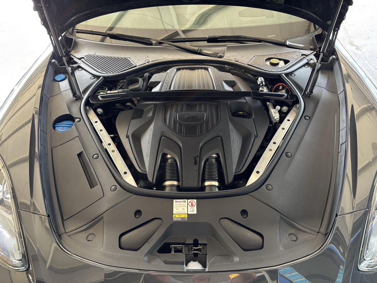 Porsche Panamera 4 Platinum Edition AWD 2023