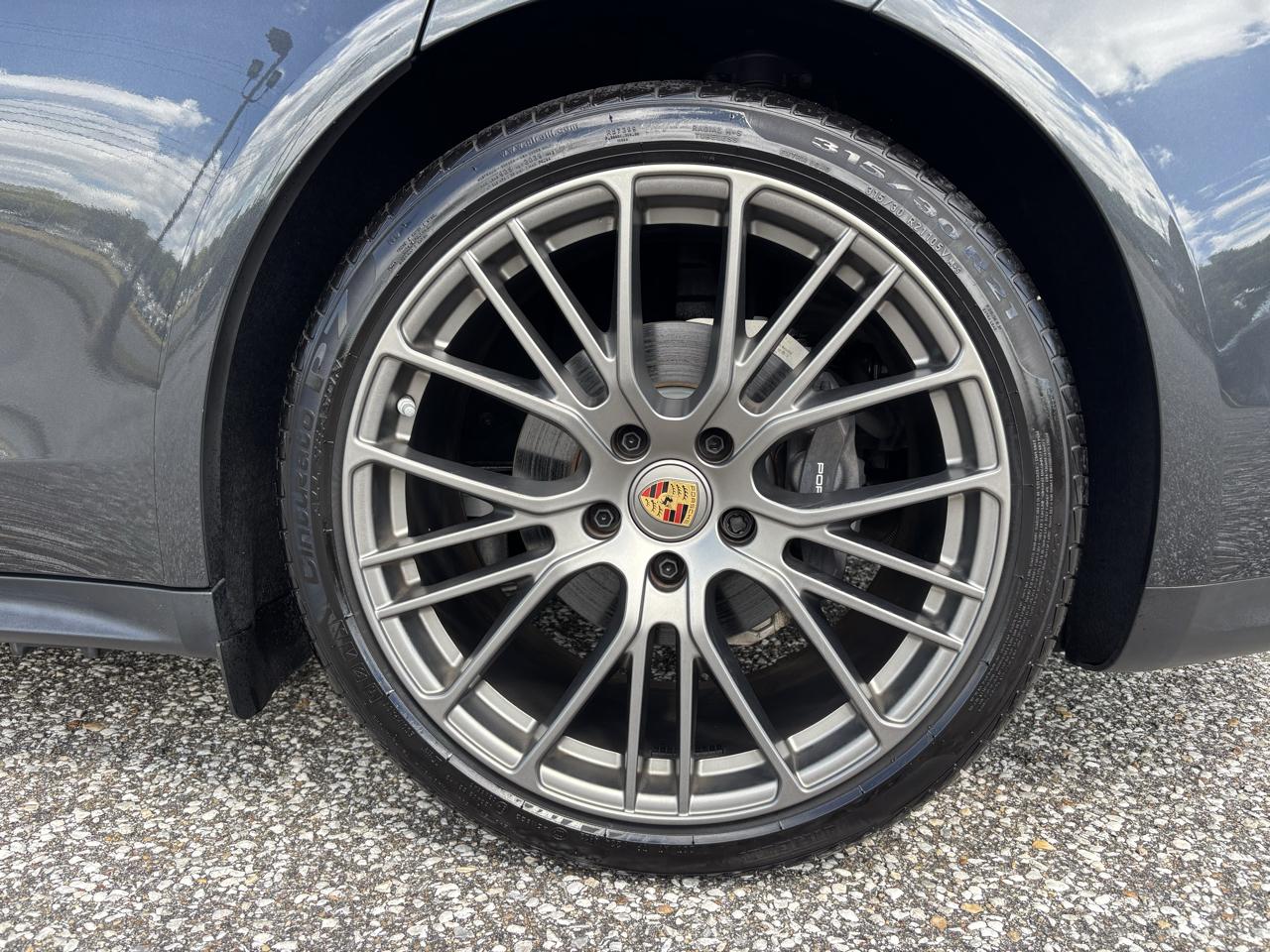Porsche Panamera 4 Platinum Edition AWD 2023