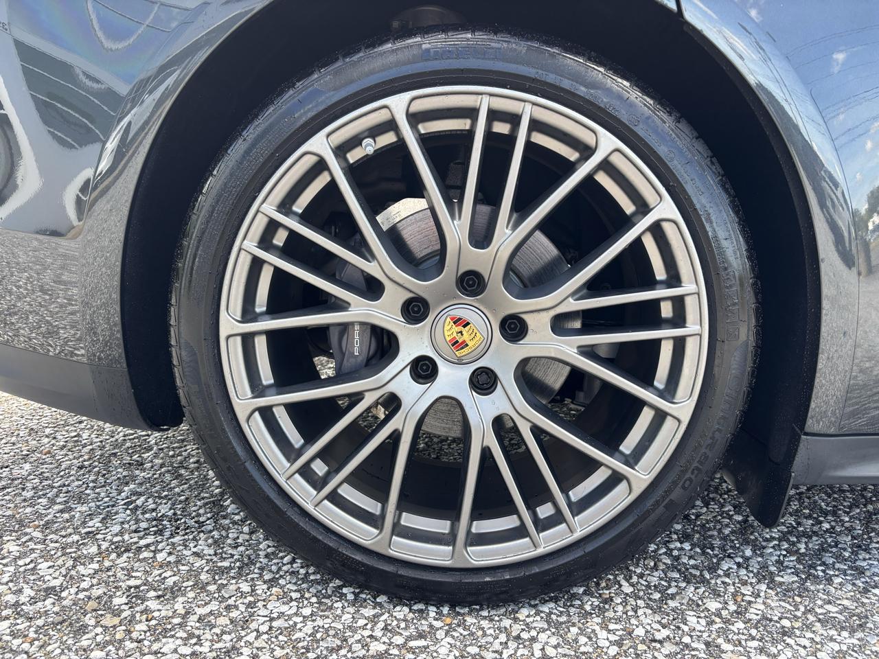 Porsche Panamera 4 Platinum Edition AWD 2023