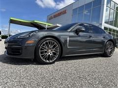 2023 Porsche Panamera 