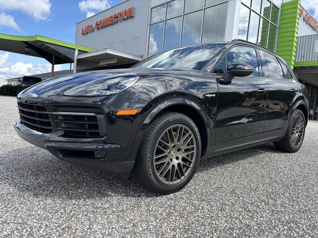 Porsche Cayenne E-Hybrid AWD 2021