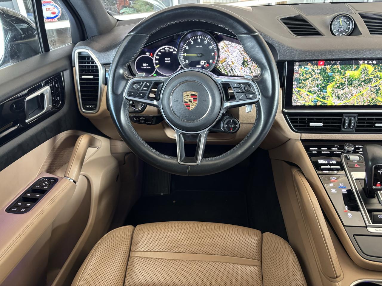 Porsche Cayenne E-Hybrid AWD 2021