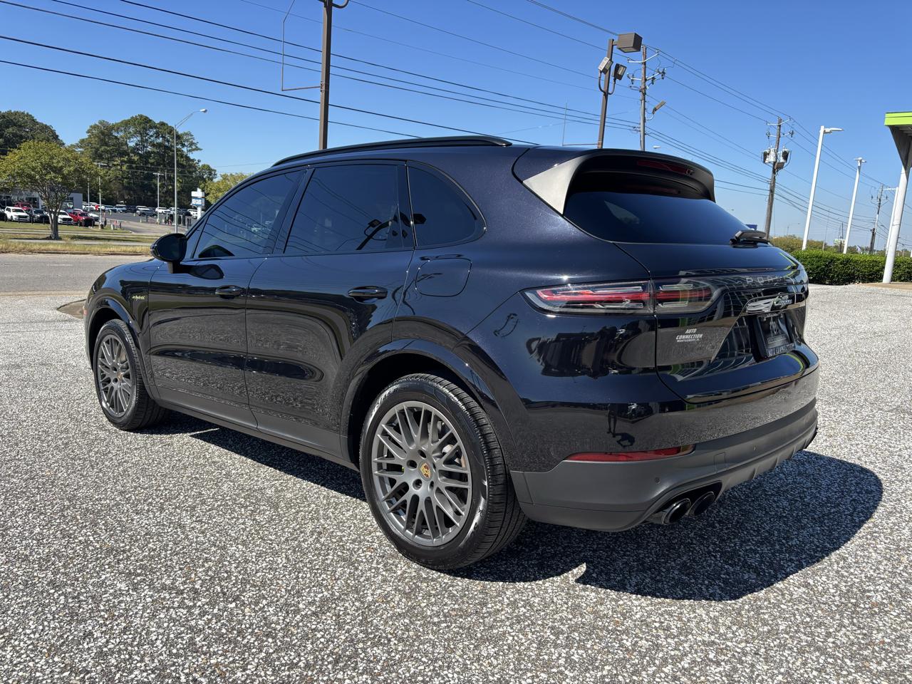 Porsche Cayenne photo 3