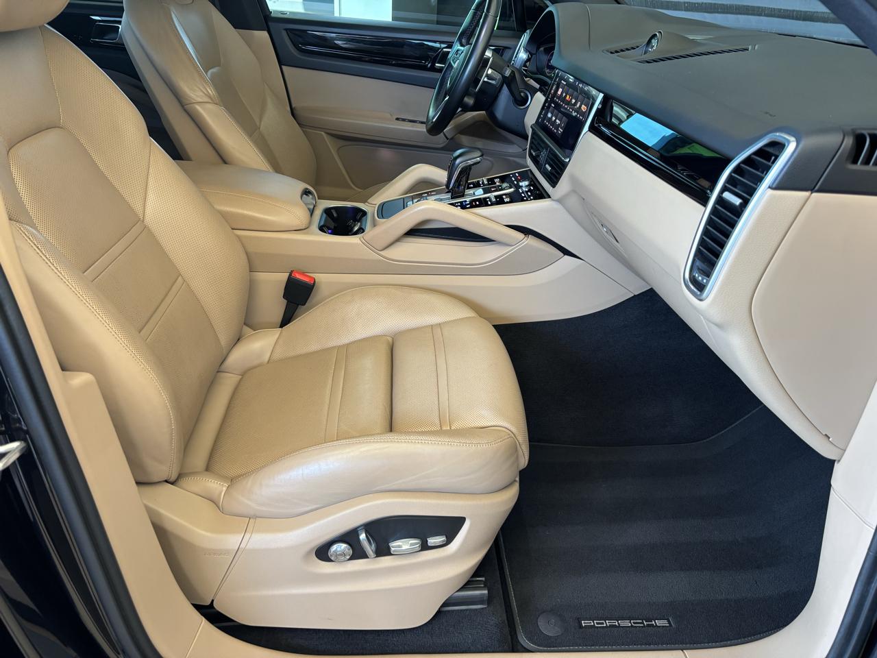 Porsche Cayenne photo 22