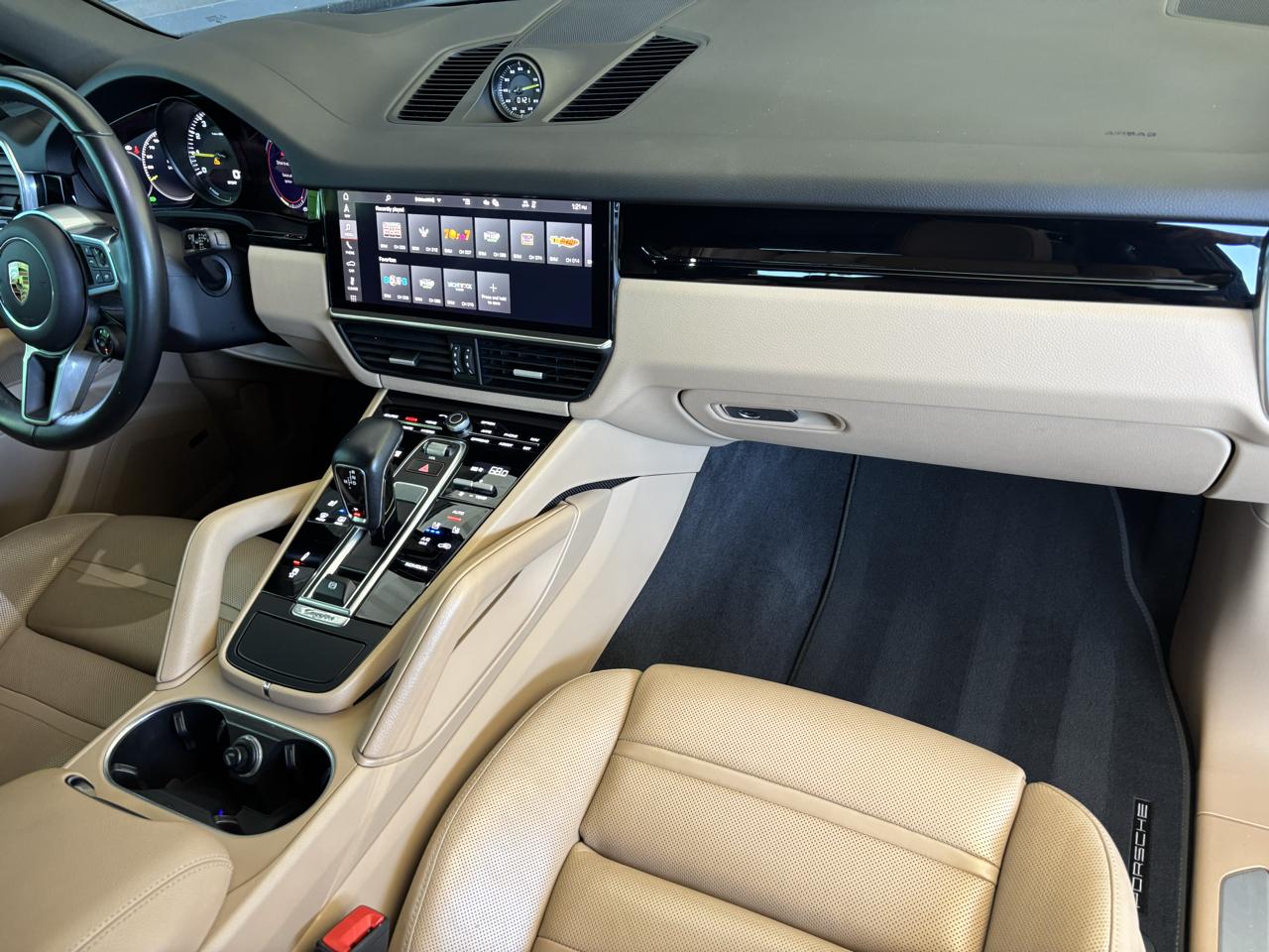 Porsche Cayenne photo 24