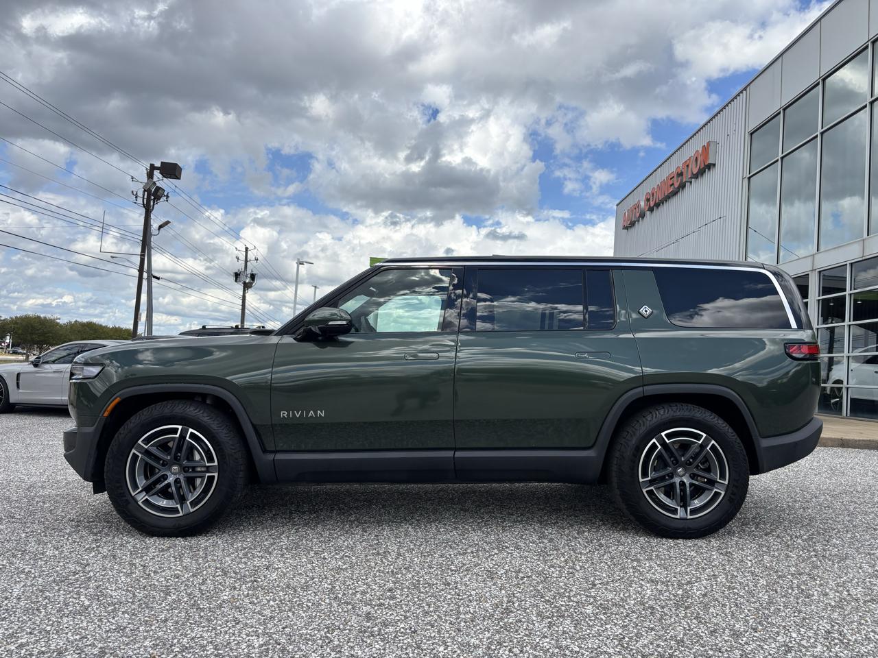 Rivian R1S Adventure Dual-Motor Max Pack 2025