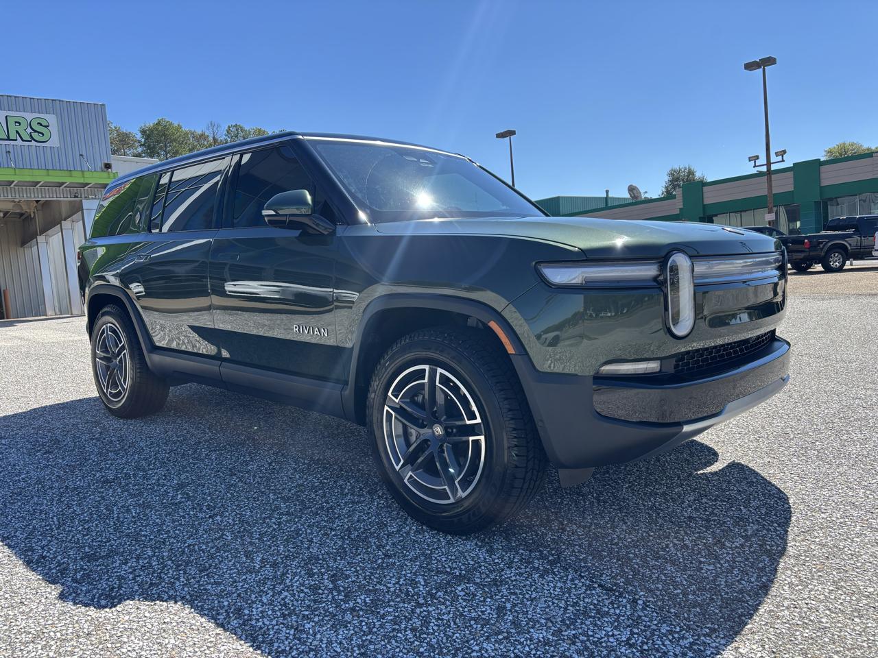 Rivian R1S Adventure Dual-Motor Standard Pack 2025