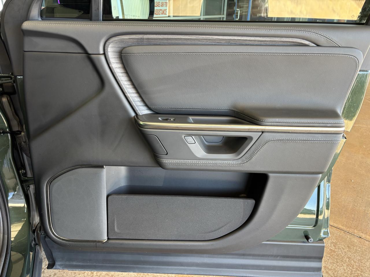 Rivian R1S Adventure Dual-Motor Standard Pack 2025