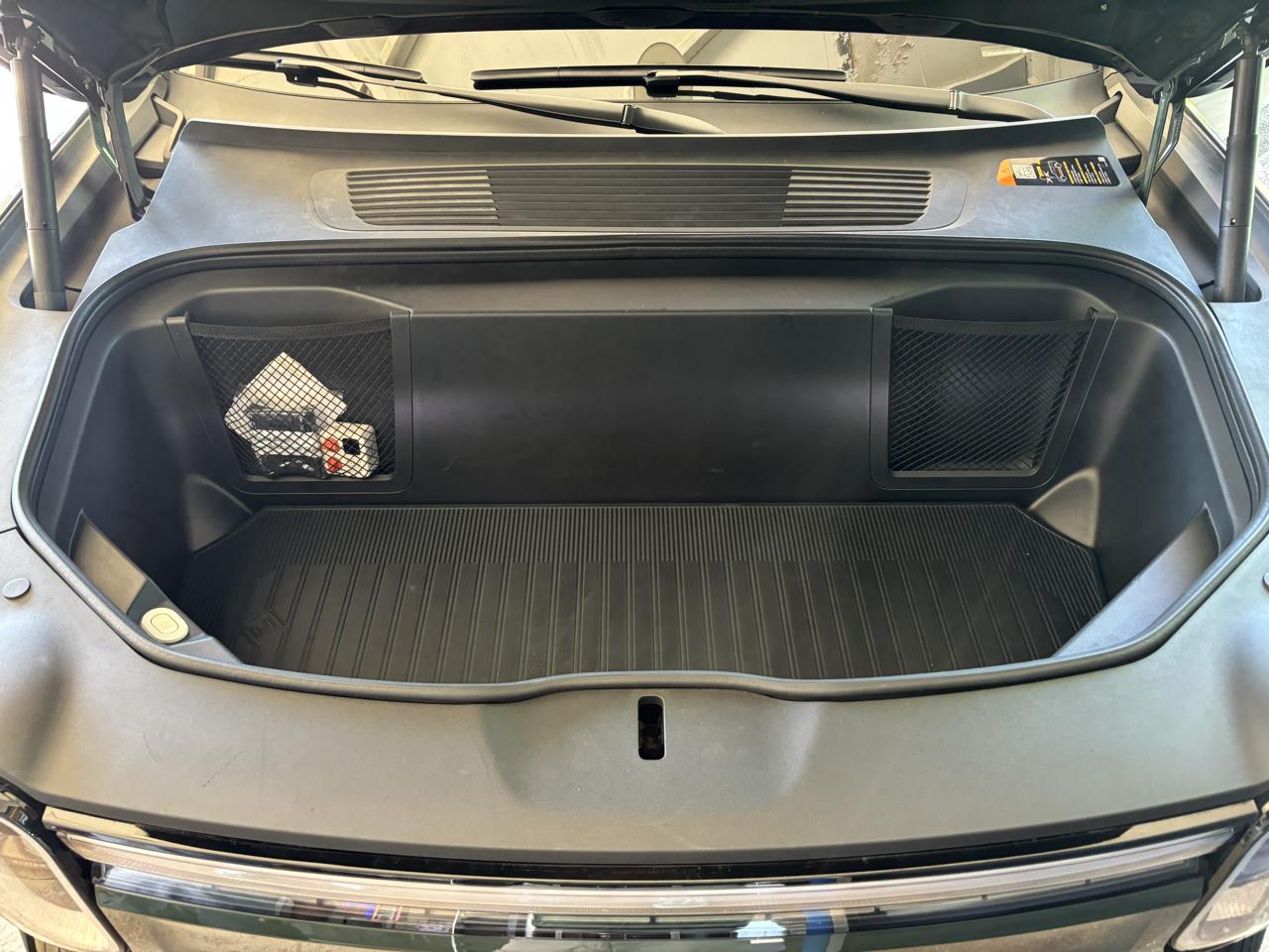Rivian R1S Adventure Dual-Motor Standard Pack 2025
