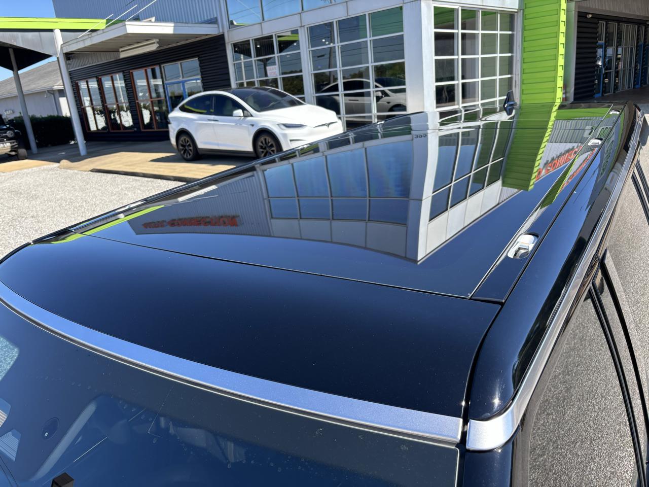 Rivian R1S Adventure Dual-Motor Standard Pack 2025