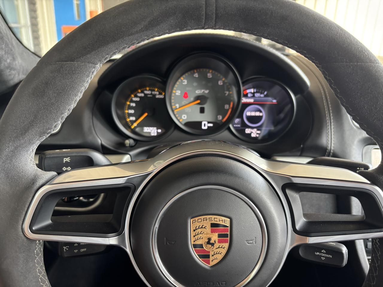 Porsche Cayman 2dr Cpe GT4 2016