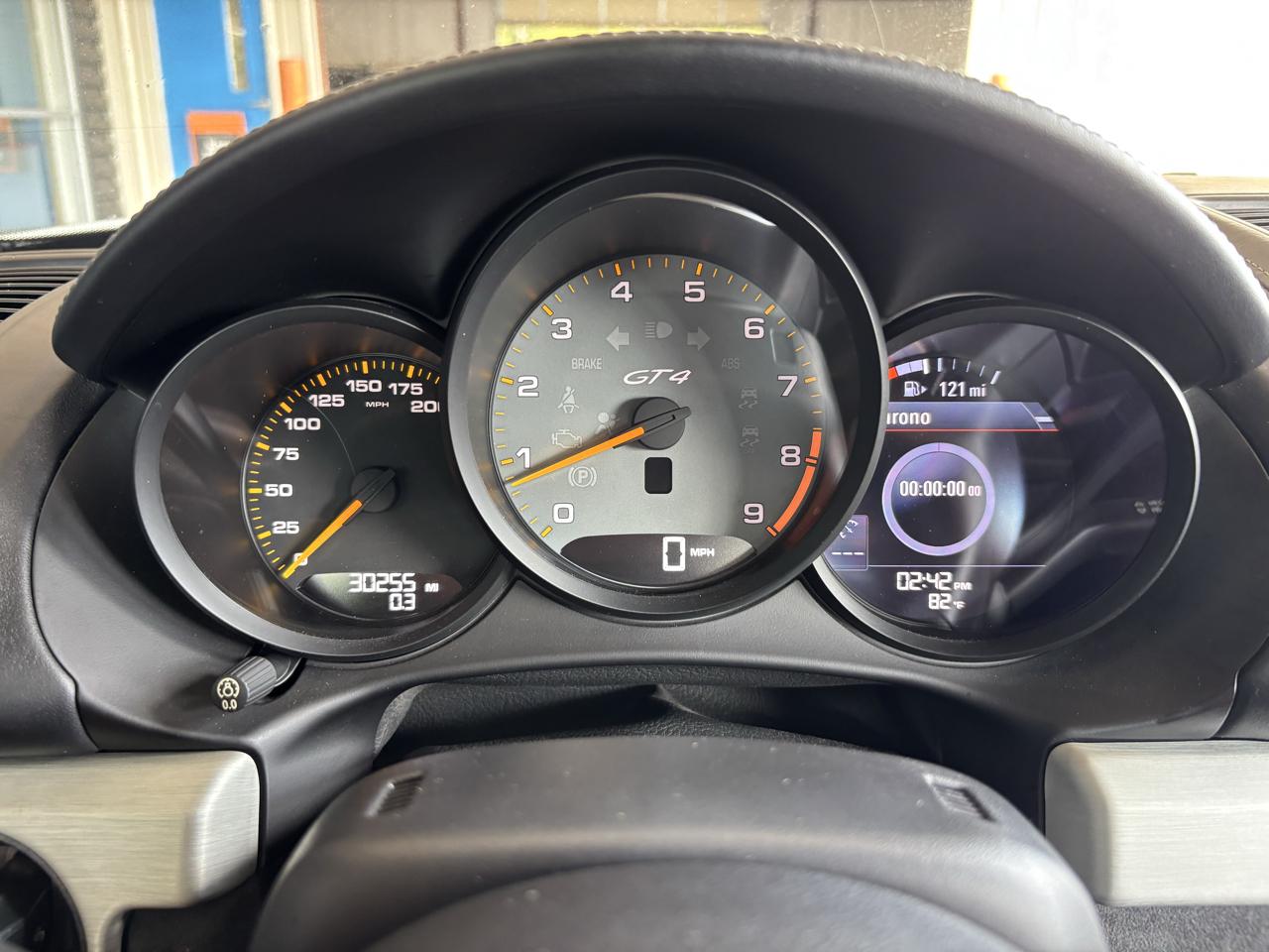 Porsche Cayman 2dr Cpe GT4 2016