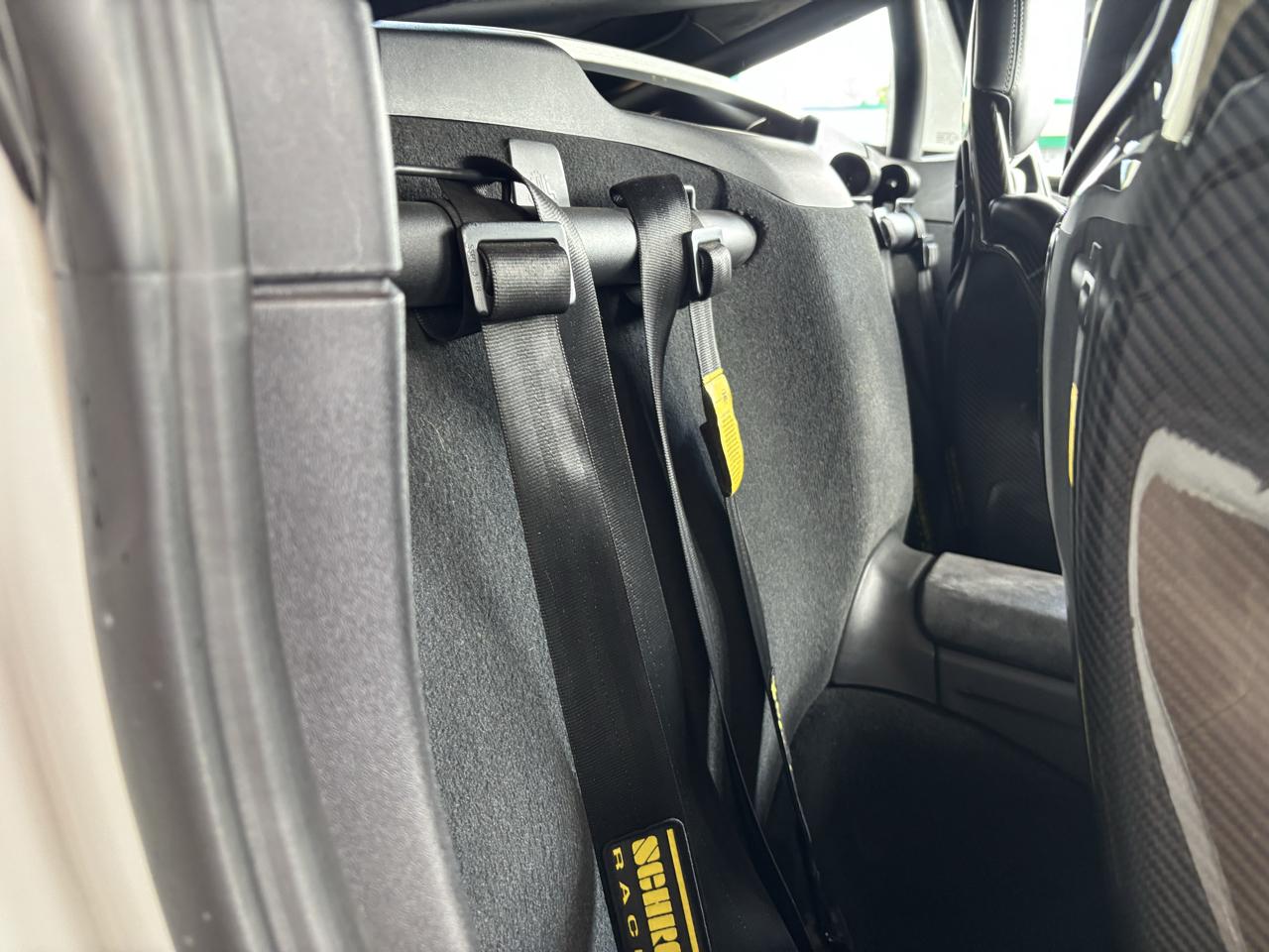 Porsche Cayman 2dr Cpe GT4 2016