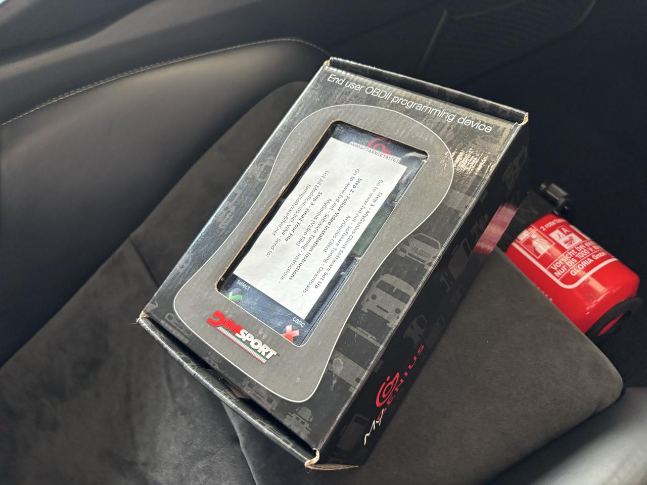 Porsche Cayman 2dr Cpe GT4 2016