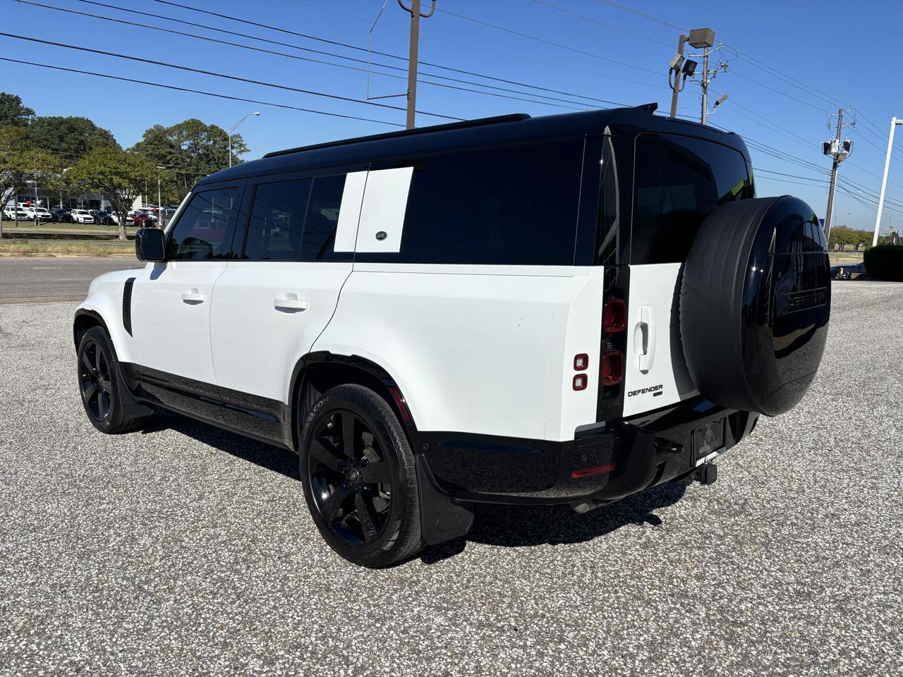 Land Rover Defender 130 X-Dynamic SE AWD 2023