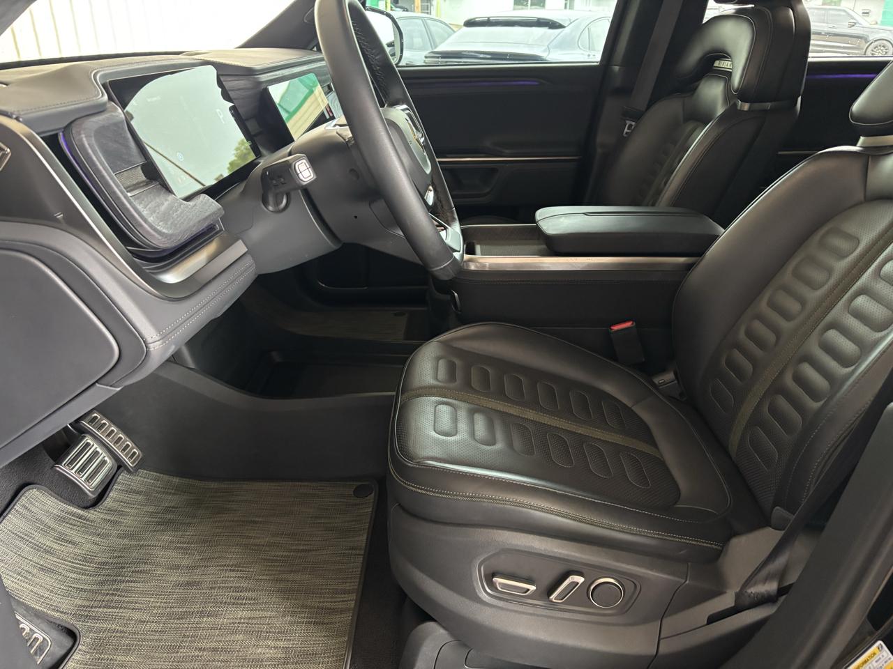 Rivian R1S Adventure Quad-Motor Large Pack 2024