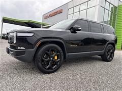 2024 Rivian R1S 