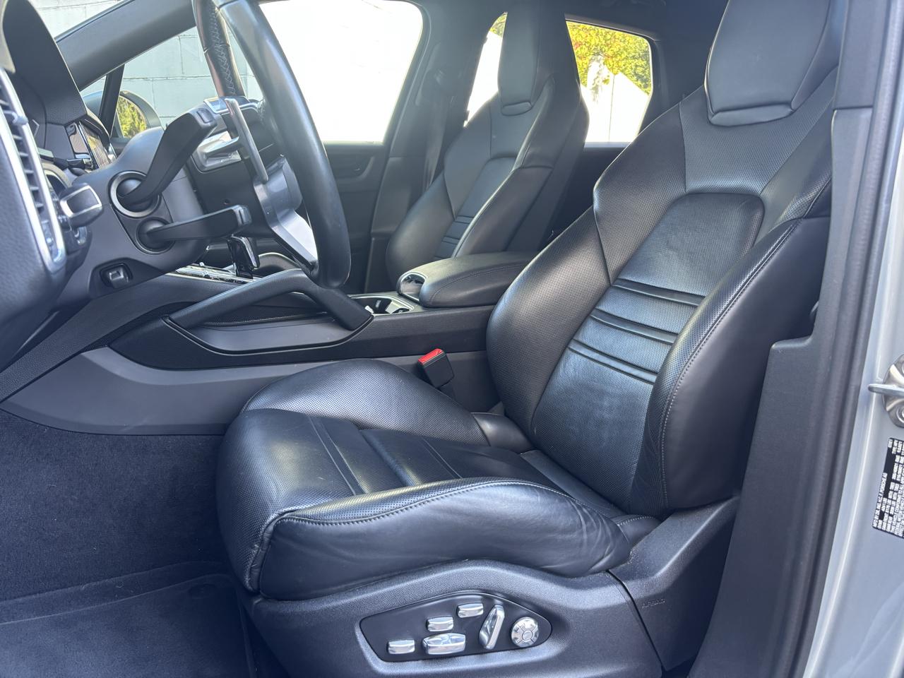 Porsche Cayenne S AWD 2021
