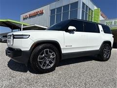 2025 Rivian R1S 