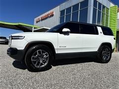 2025 Rivian R1S 