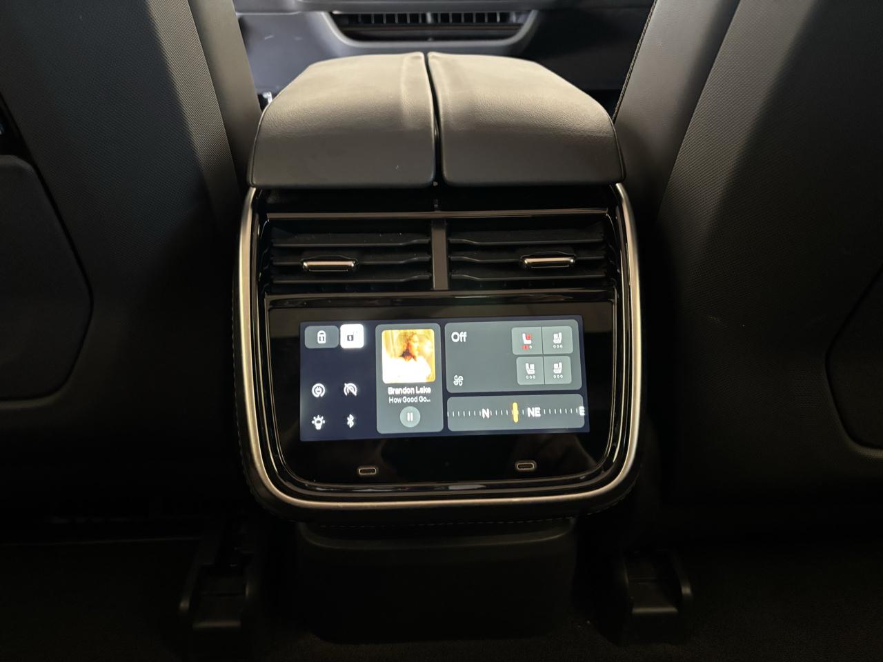 Rivian R1S Adventure Dual-Motor Standard Pack 2025