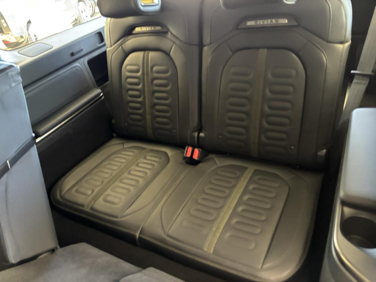 Rivian R1S Adventure Dual-Motor Standard Pack 2025