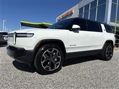 2025 Rivian R1S 