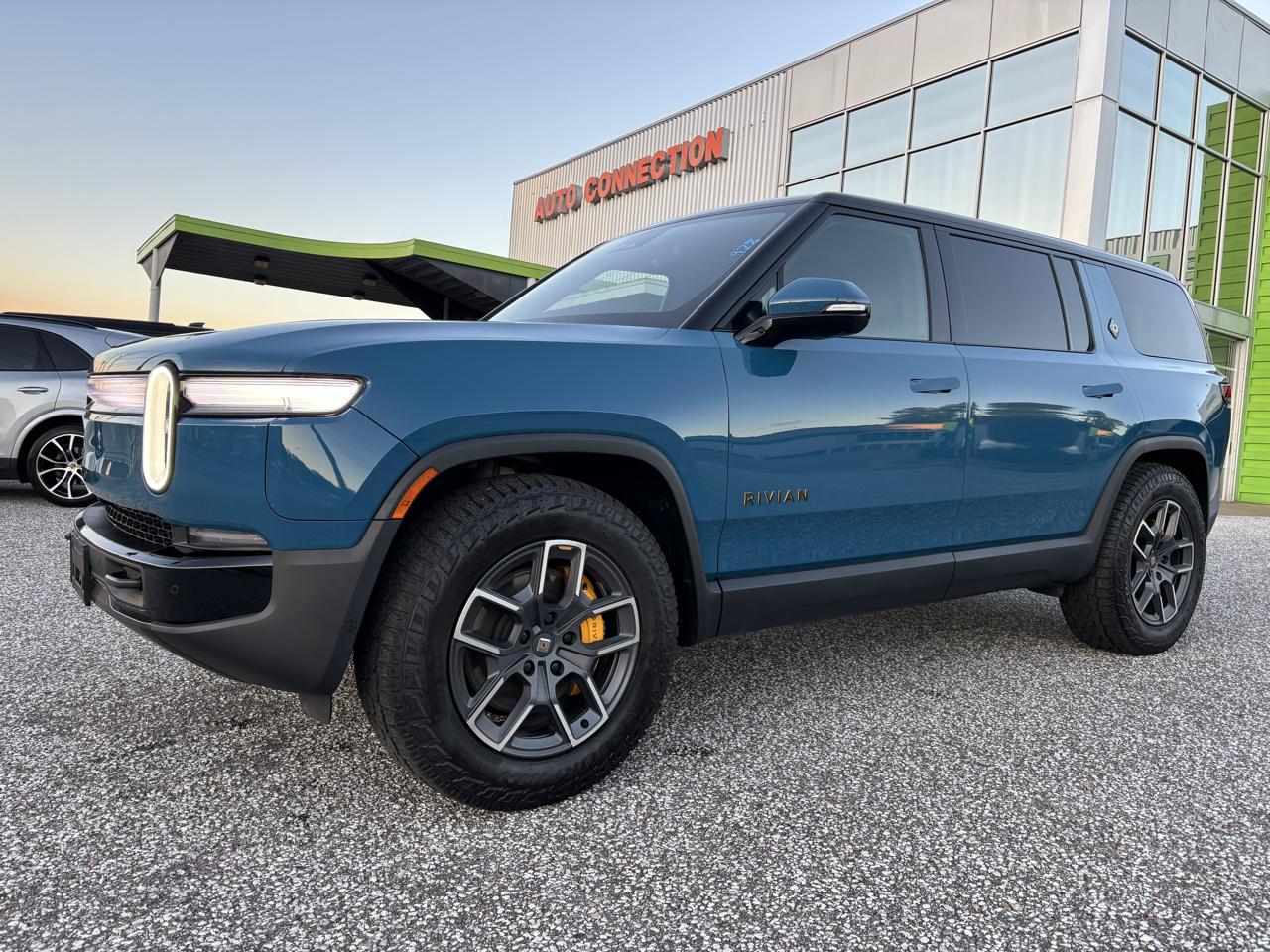 Rivian R1S Ascend Tri-Motor Max Pack 2025