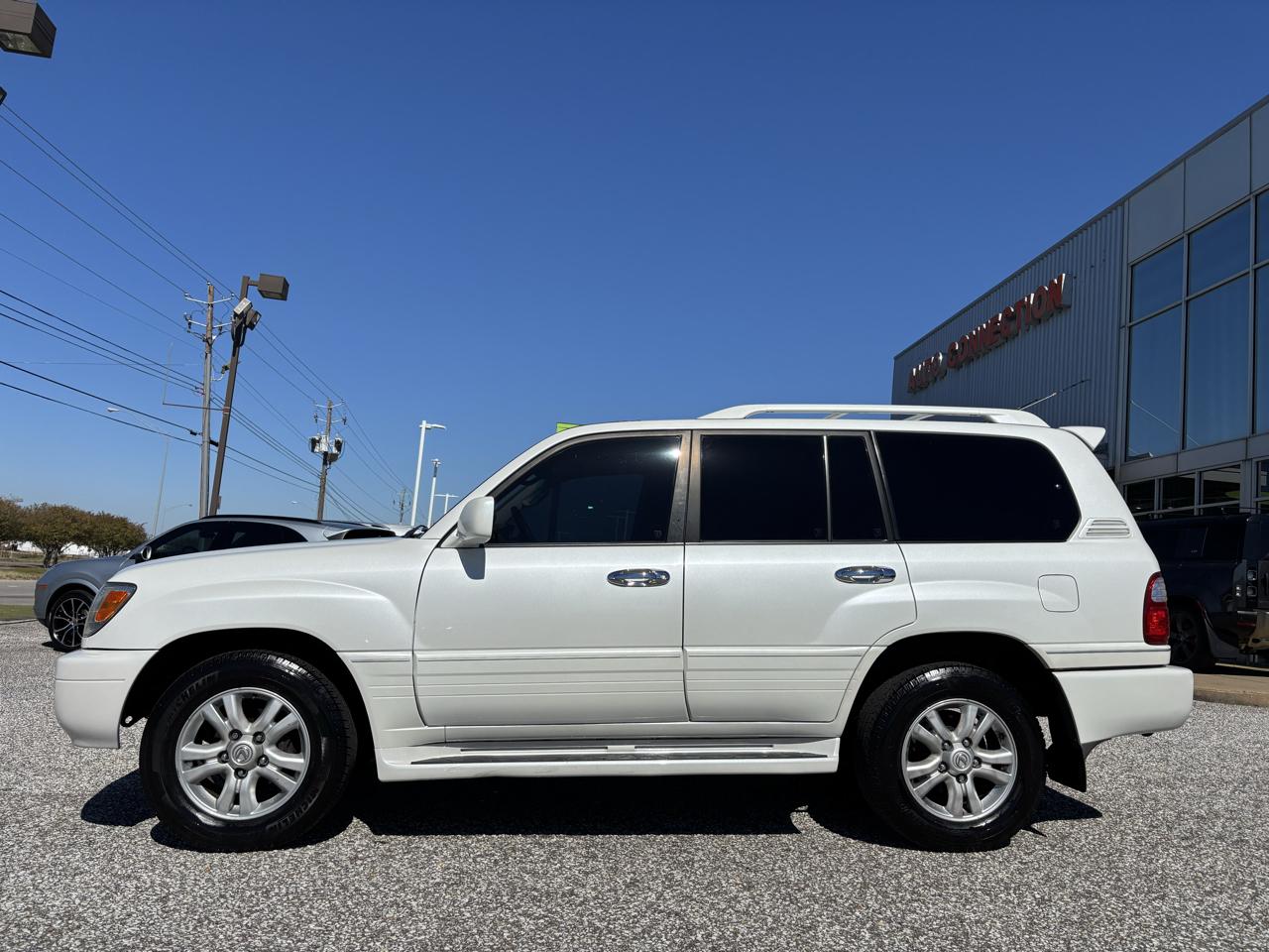 Lexus LX 470 4dr SUV 2004