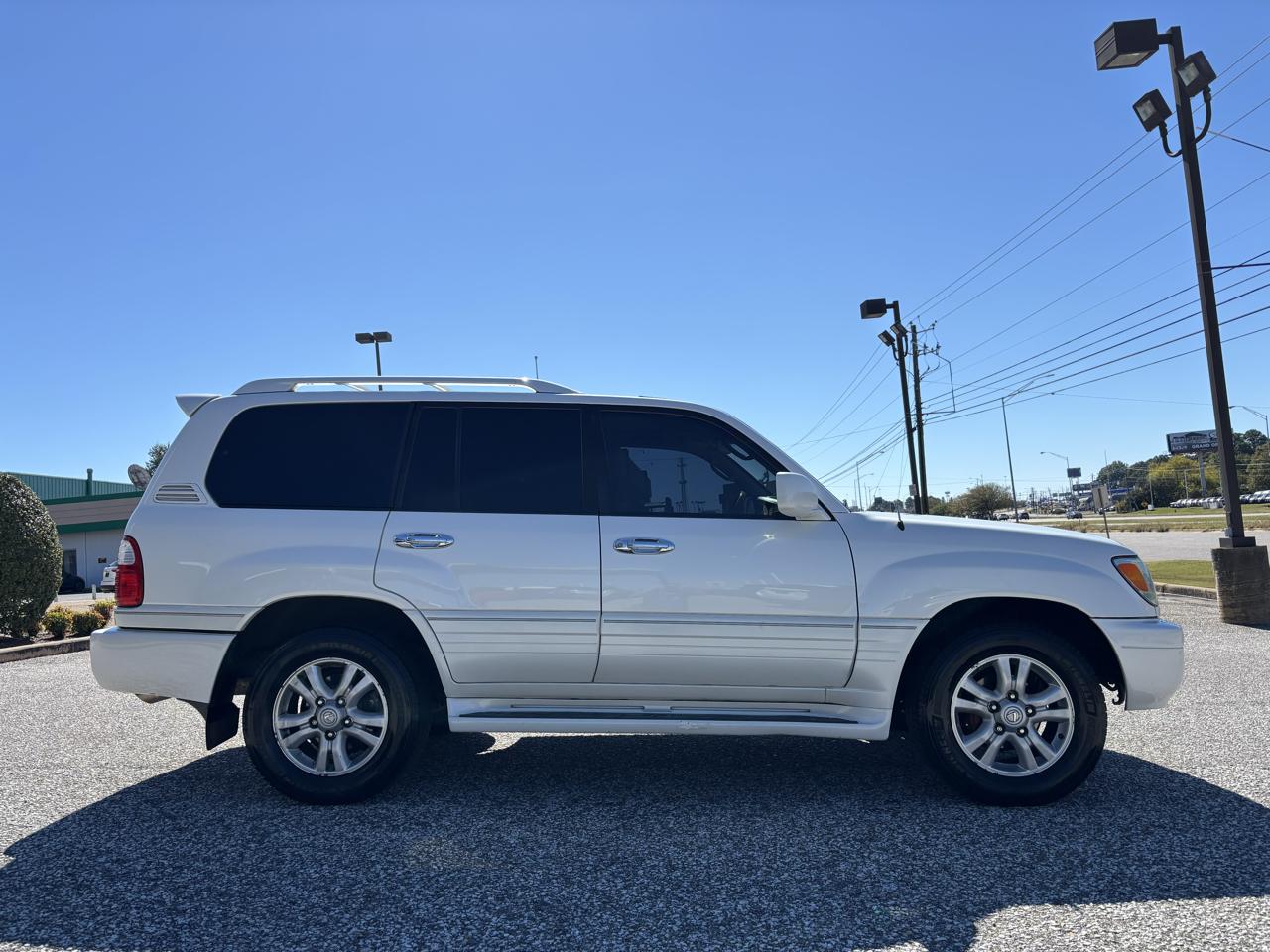 Lexus LX 470 4dr SUV 2004