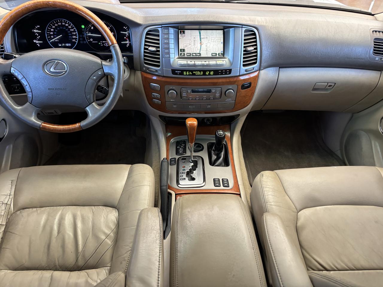 Lexus LX 470 4dr SUV 2004