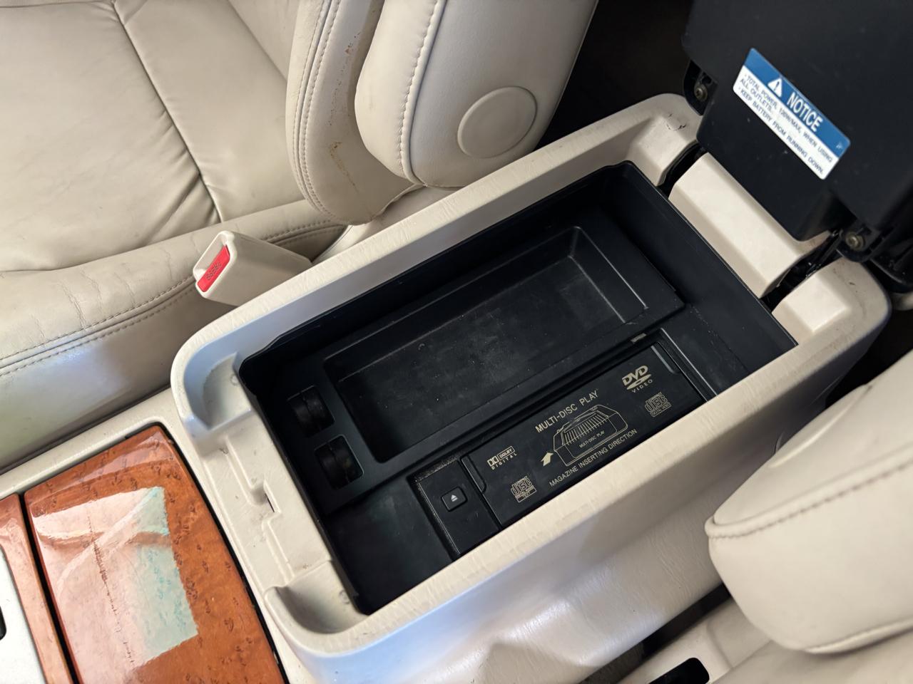 Lexus LX 470 4dr SUV 2004