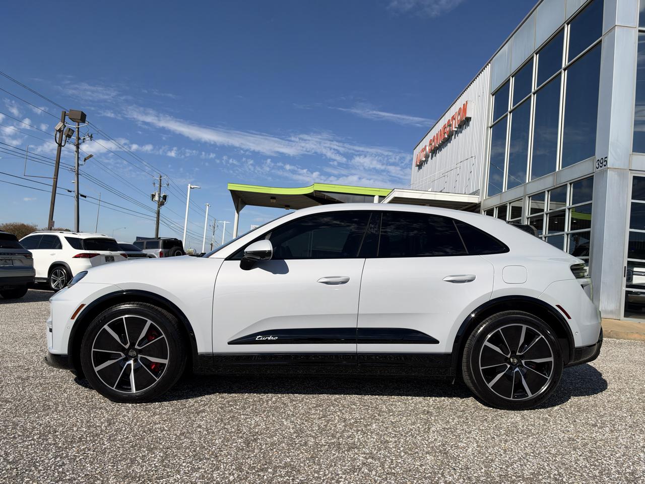 Porsche Macan Electric Turbo AWD 2024