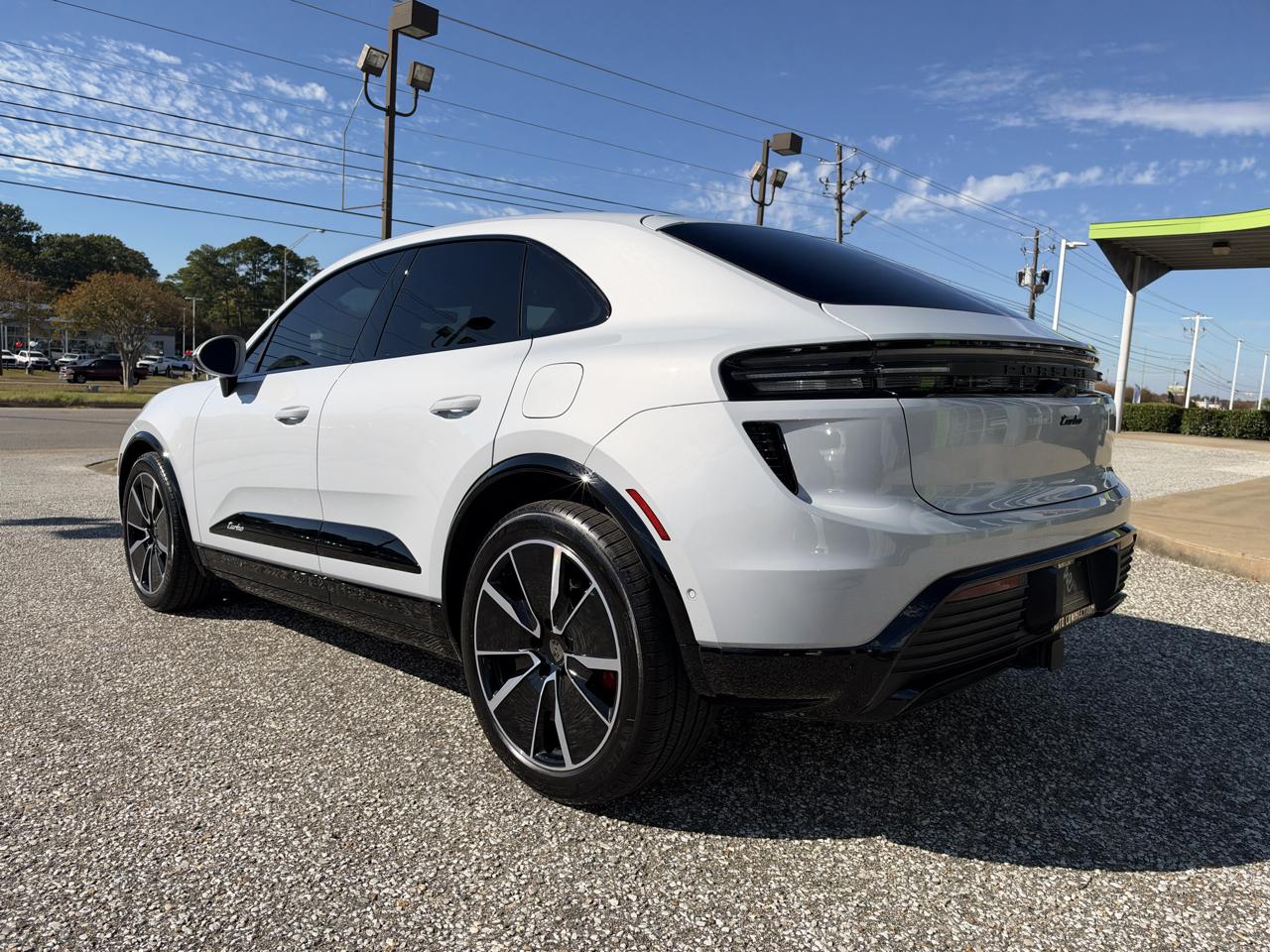 Porsche Macan Electric Turbo AWD 2024