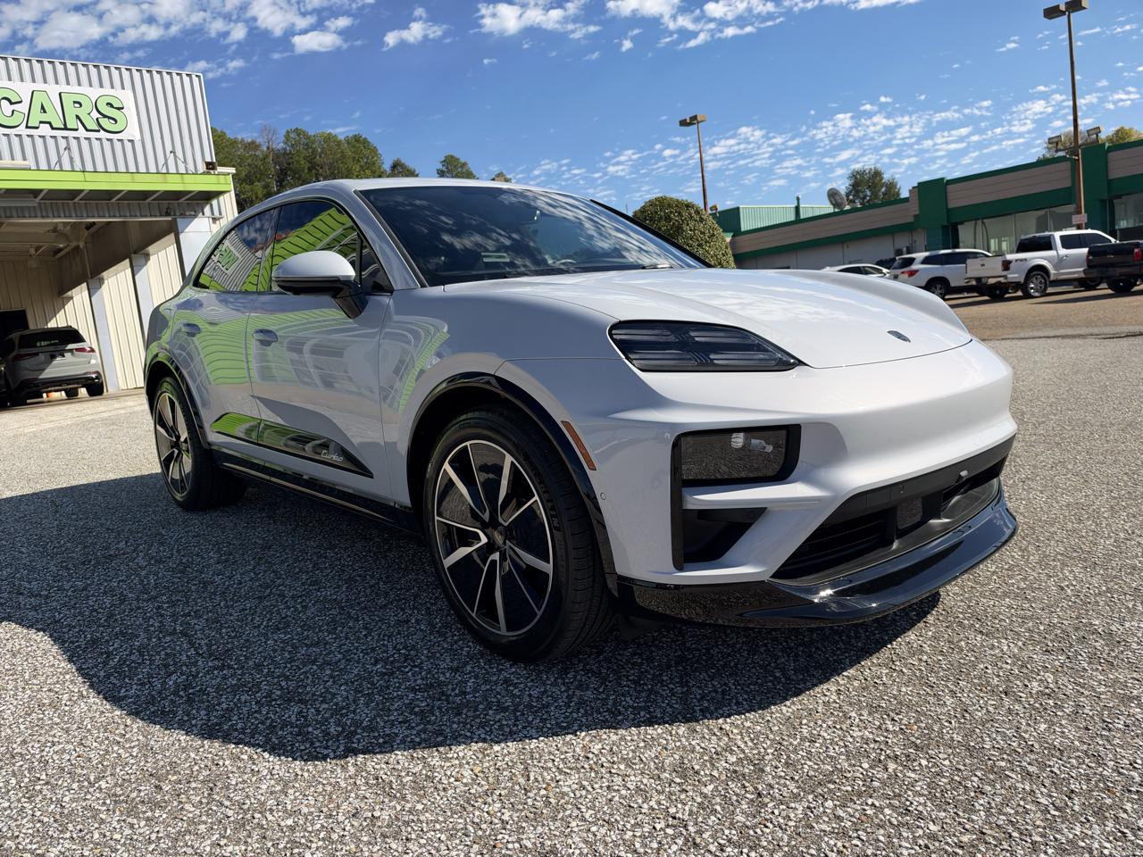 Porsche Macan Electric Turbo AWD 2024