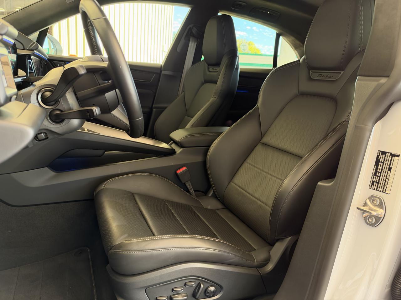 Porsche Macan Electric Turbo AWD 2024