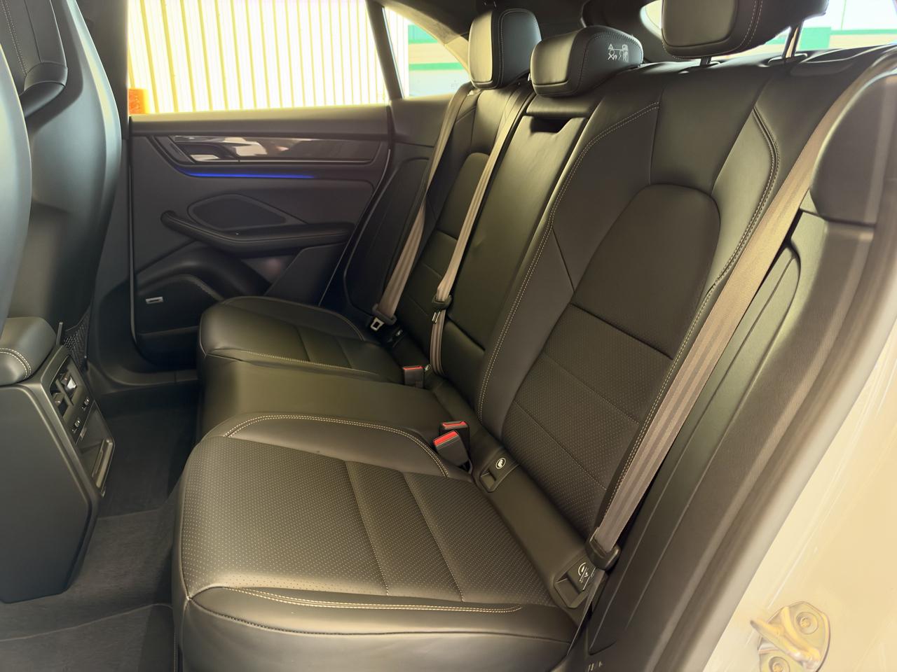 Porsche Macan Electric Turbo AWD 2024