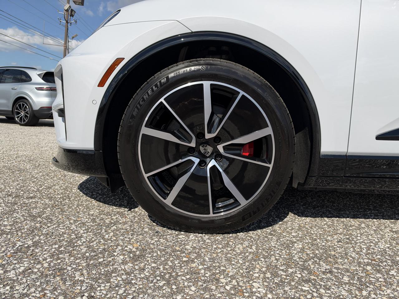 Porsche Macan Electric Turbo AWD 2024