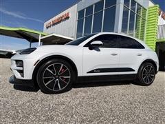 2024 Porsche Macan 