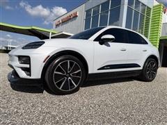 2024 Porsche Macan 