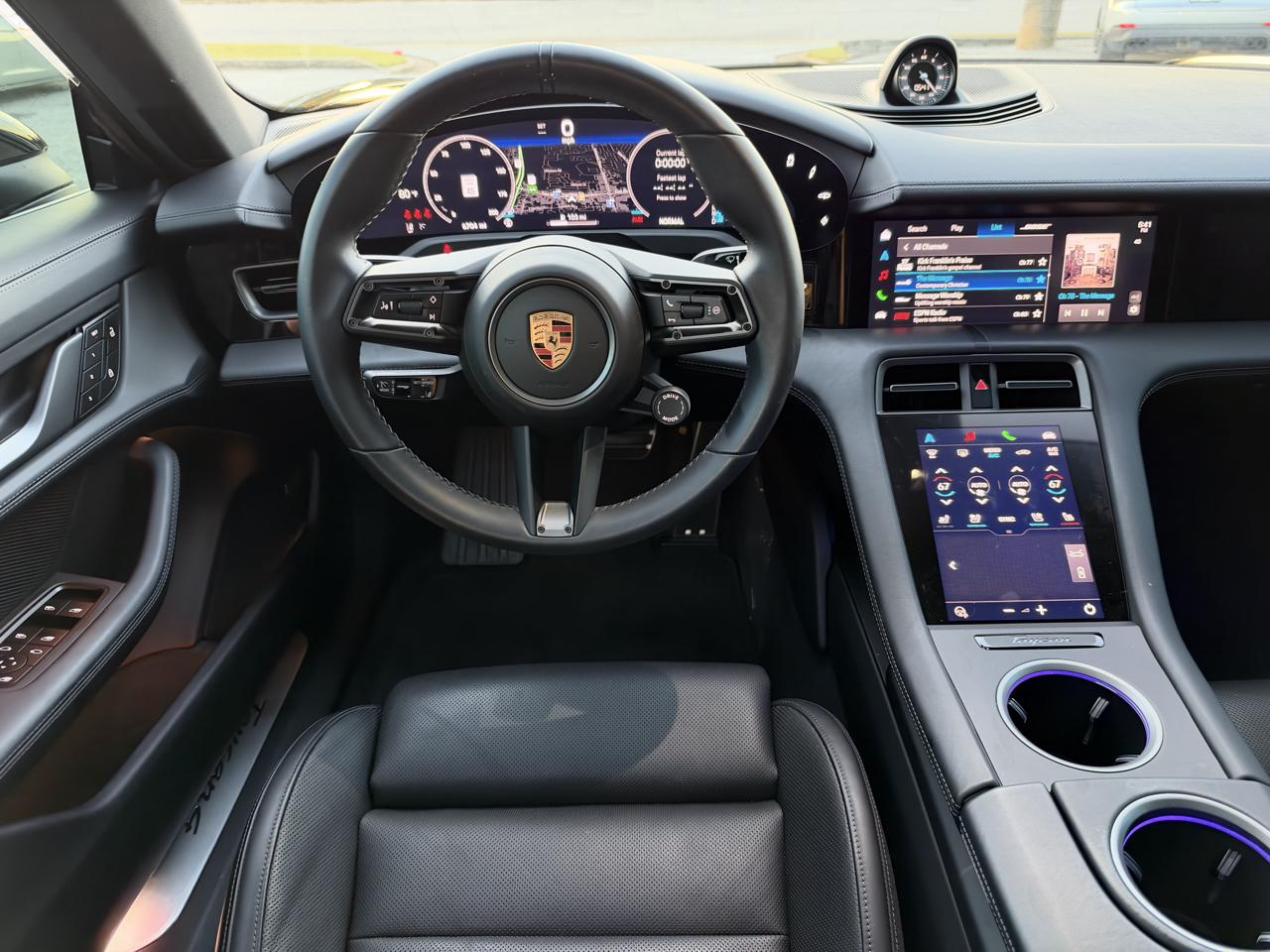 Porsche Taycan 4 AWD 2025