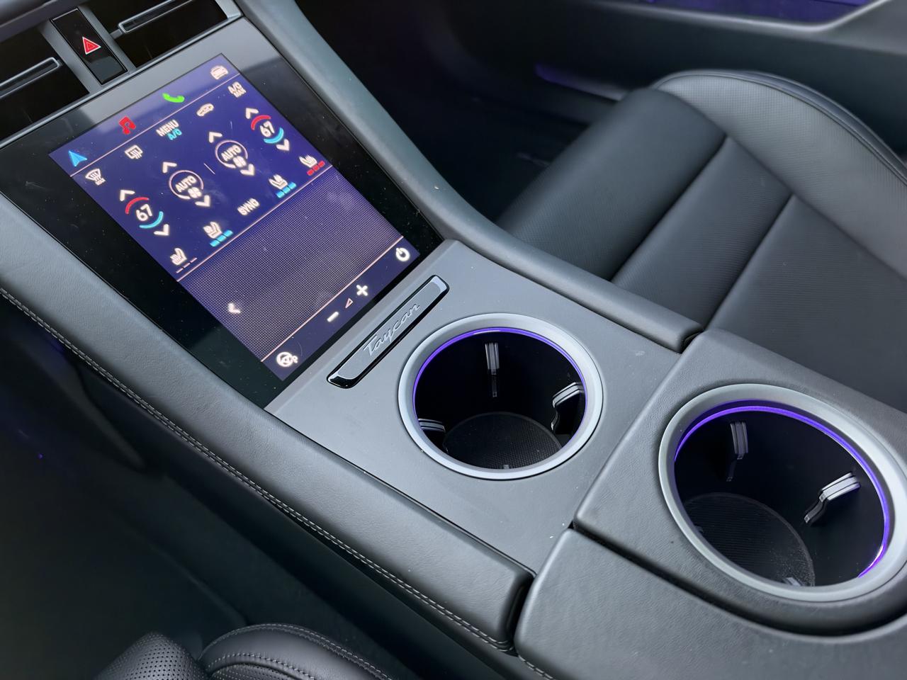 Porsche Taycan 4 AWD 2025