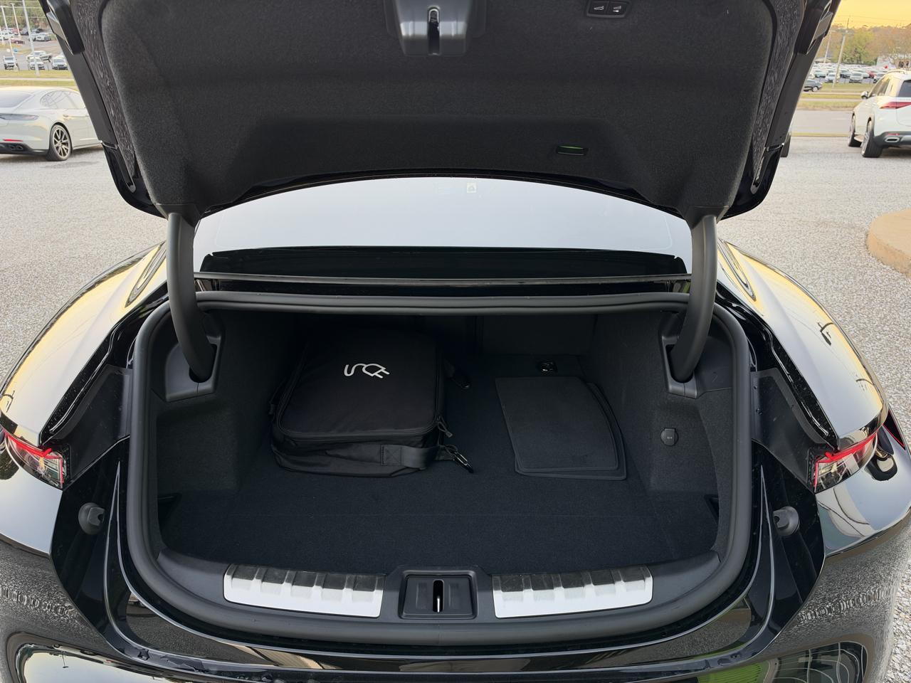Porsche Taycan 4 AWD 2025