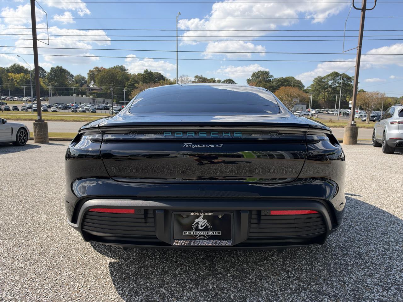 Porsche Taycan 4 AWD 2025