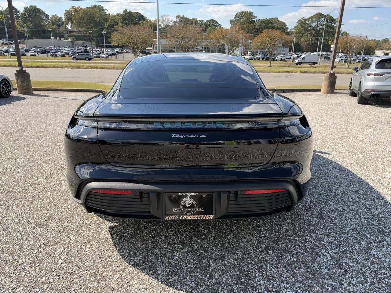 Porsche Taycan 4 AWD 2025