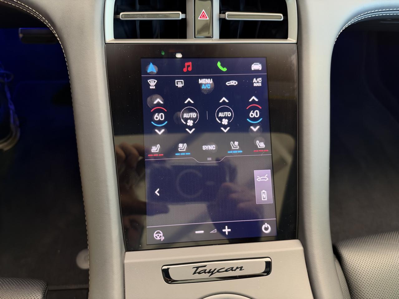 Porsche Taycan 4 AWD 2025