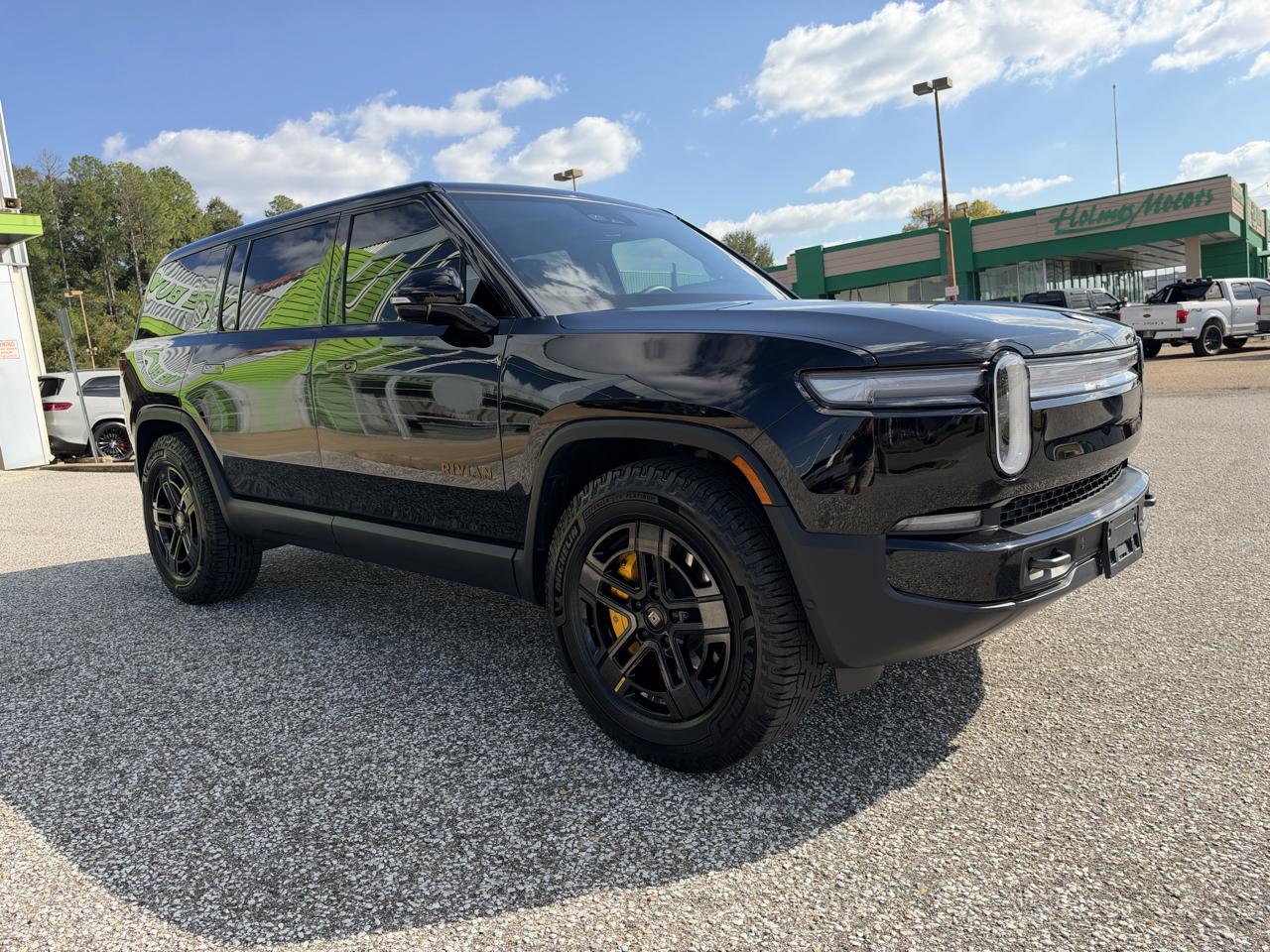 Rivian R1S Ascend Tri-Motor Max Pack 2025